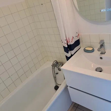 Petit Cocon Climatise, Vue Et Wifi Agde