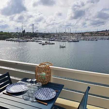 Apartment Petit Cocon Climatise, Vue Et Wifi