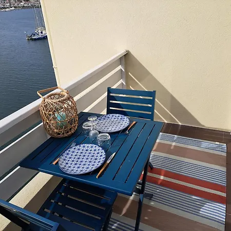 Apartment Petit Cocon Climatise, Vue Et Wifi Agde
